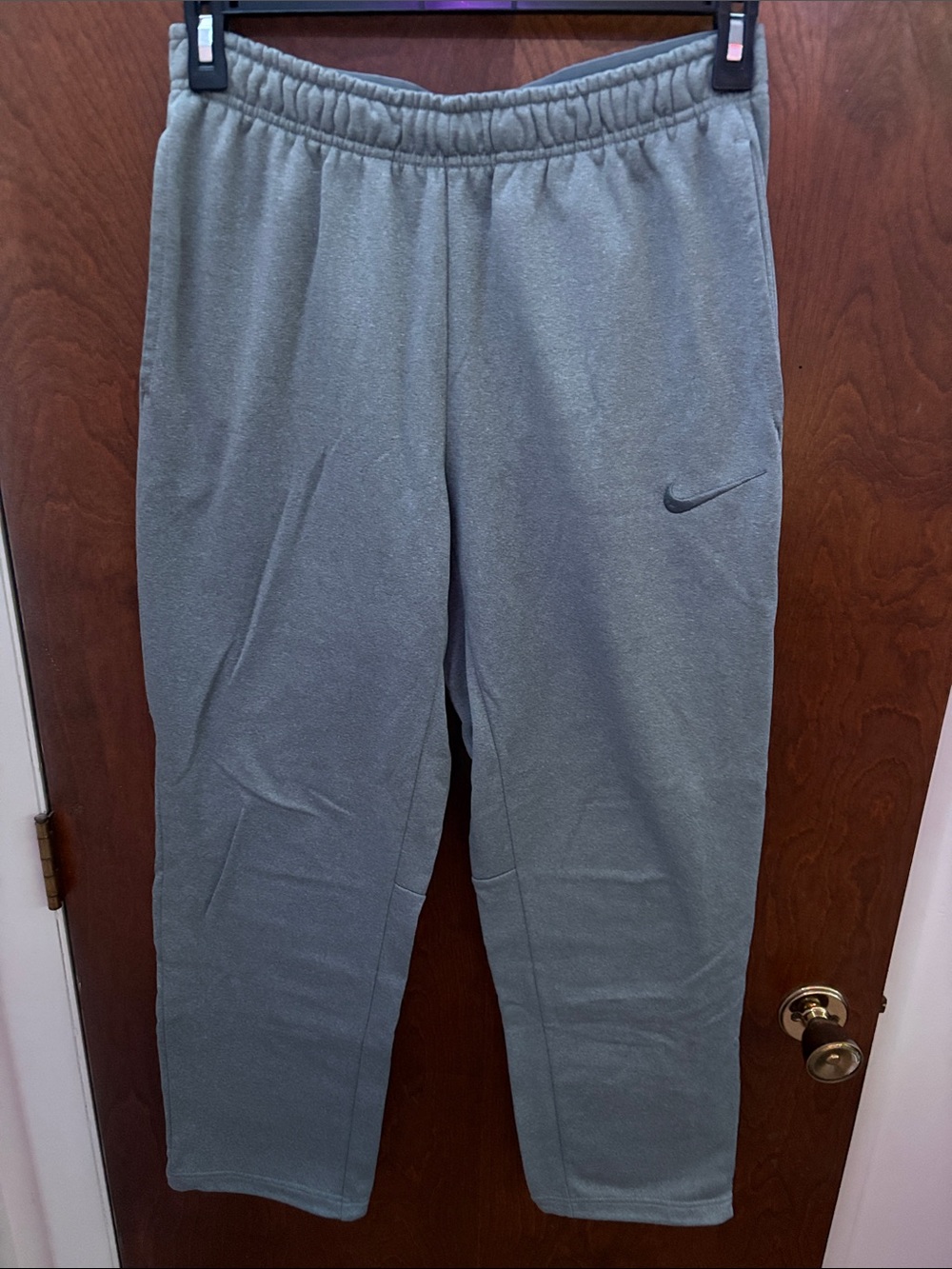 Nike Men's Medium Grey Therma-FIT Sweatpants